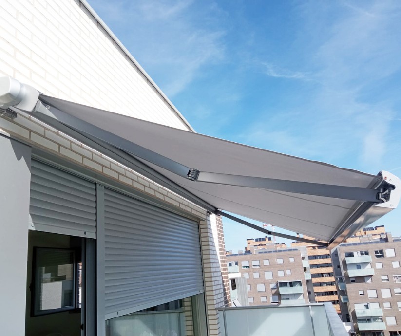 toldo extensible con cofre